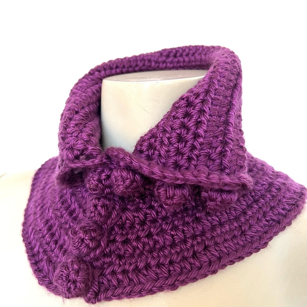 ROMAN KEFLAY Hand Crocheted, Mini Turtleneck - Picture 5 of 15